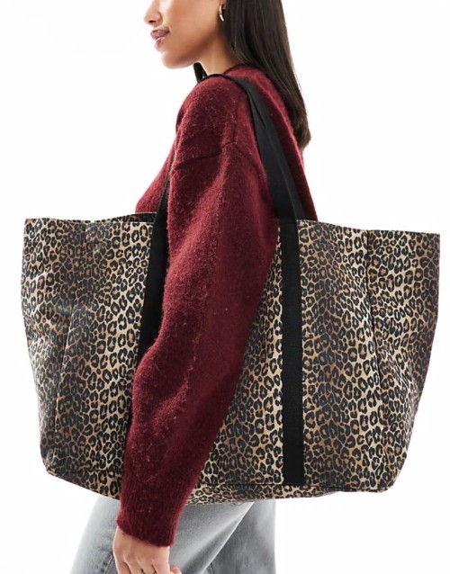 tote bag in leopard print