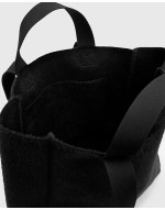 Izzy fuzzy tote in black